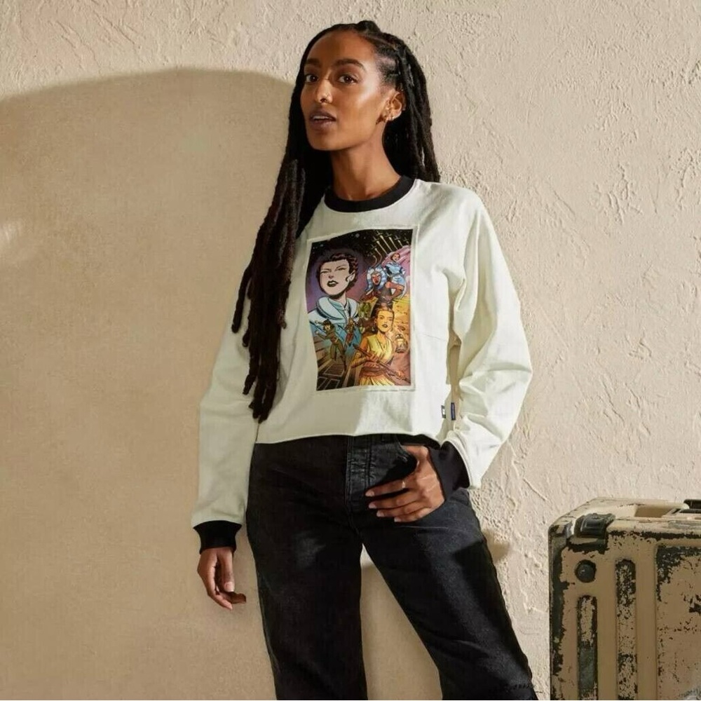 NWT✨ DISNEY Star Wars The Force is With Us Long Sleeve Crop Top Shirt Size M